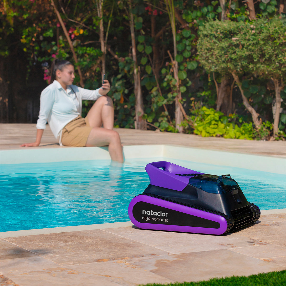 Robot Nataclor Sonar 30 by Maytronics Barrefondo Piscinas